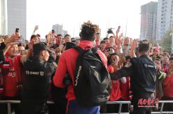 开云下载-青岛黄海迎来关键一战，捍卫主场荣誉