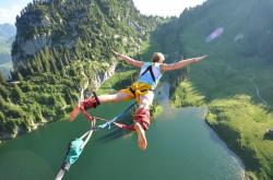 开云体育直播-火箭险胜尼克斯，布克成为关键先生，一记绝杀背后的故事