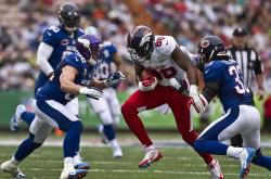 开云官方app入口-从美加墨世界杯焦点战到步行者淘汰灰熊，体育叙事中的唯一性瞬间