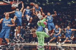 开云体育官方网站-孤胆英雄与团队奇迹，阿隆索扛鼎，威廉姆斯绝地翻盘哈斯