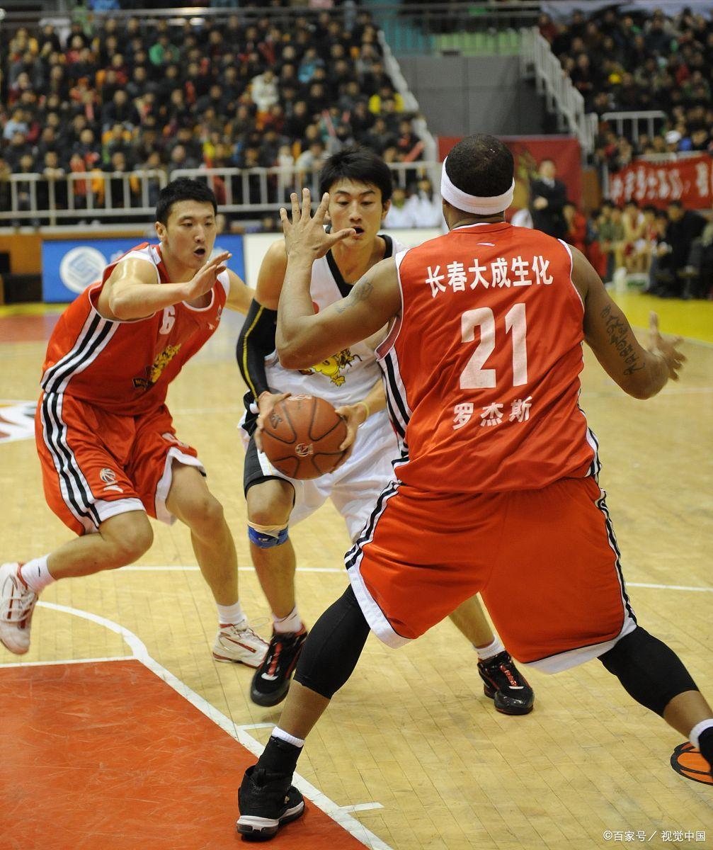 山西男篮势如破竹,继续取得胜利 山西男篮势如破竹,继续取得胜利