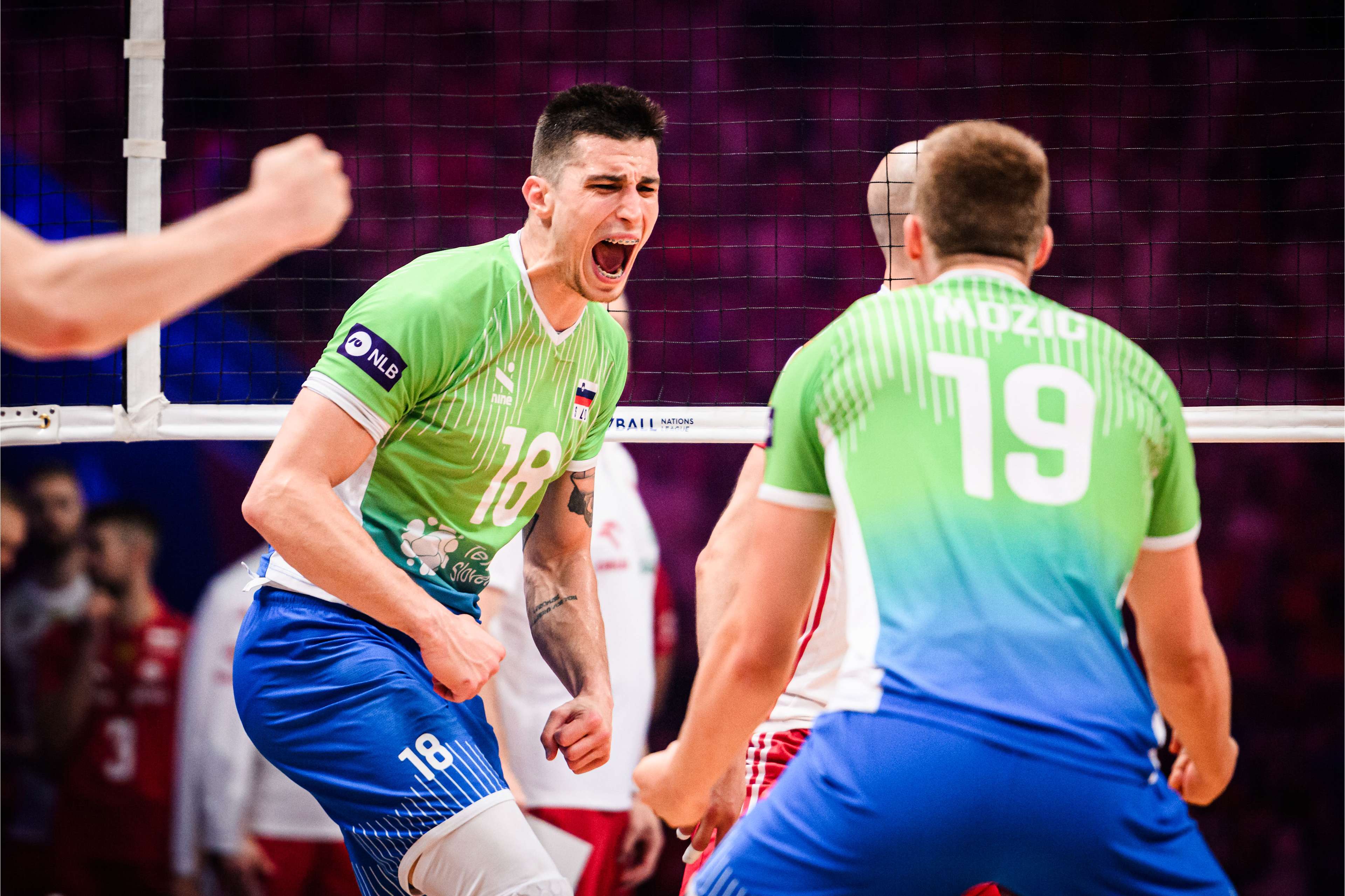 法国队险胜波兰队，张继科关键制胜