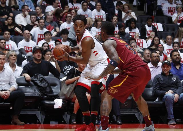 山东队翻盘辽宁队，德罗赞统治全场的简单介绍