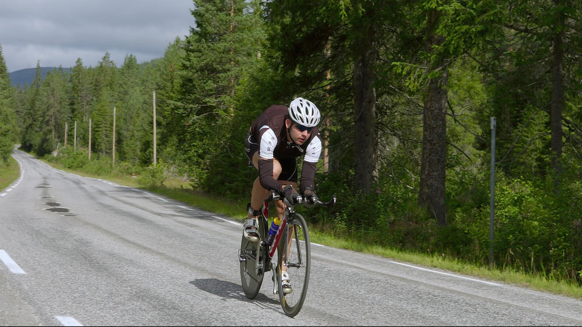 绿茵场上的稳定器,格纳布里如何以爱尔兰节奏掌控尼日利亚风暴